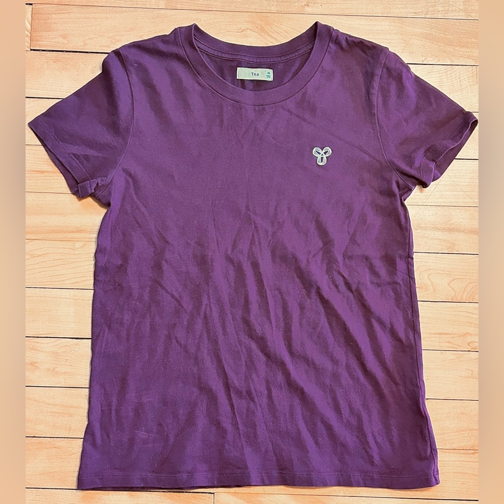 2 for 10 ☀️ 💜 Aritzia TNA Mainland T-Shirt includes Eggplant - XS